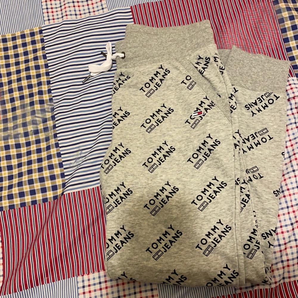 Tommy Hilfiger joggers